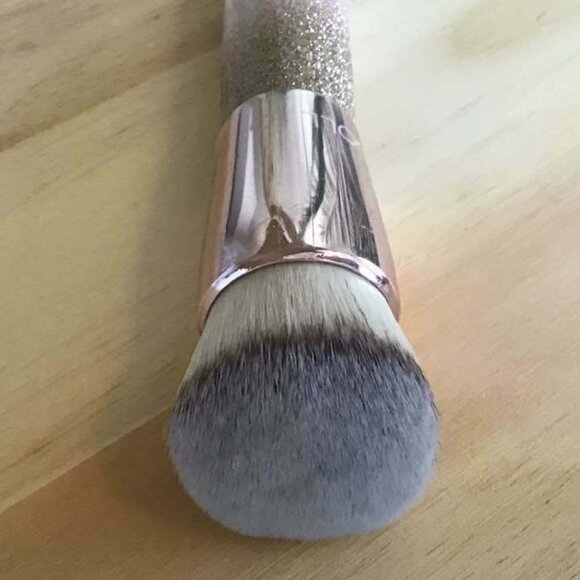 Doll 10 Kabuki Brush No. 9 - Brand New! Beautiful! BLING! LIMITED EDITION - Picture 6 of 8